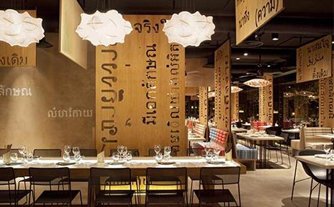 餐飲空間裝修的科技融合：智能化設(shè)備提升運營效率